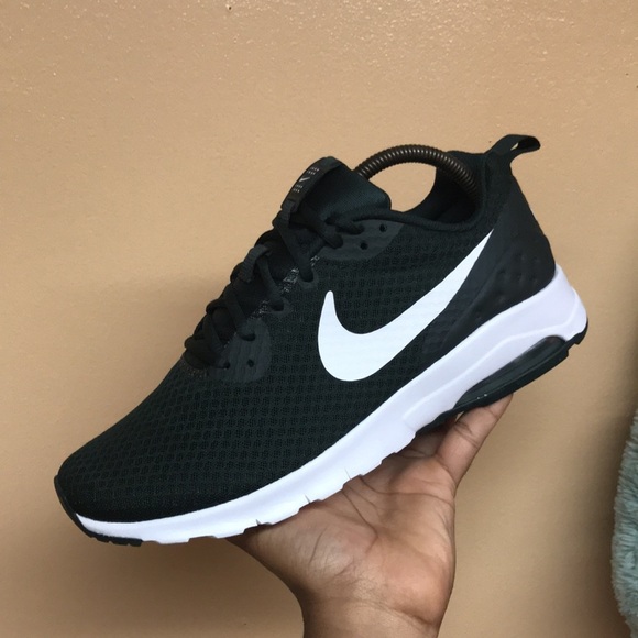 Nike Air Max Motion Low “Dark Green White” - Picture 10 of 16